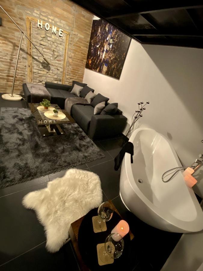 Kiraly Street , Stylish Apartment Budapest Ngoại thất bức ảnh