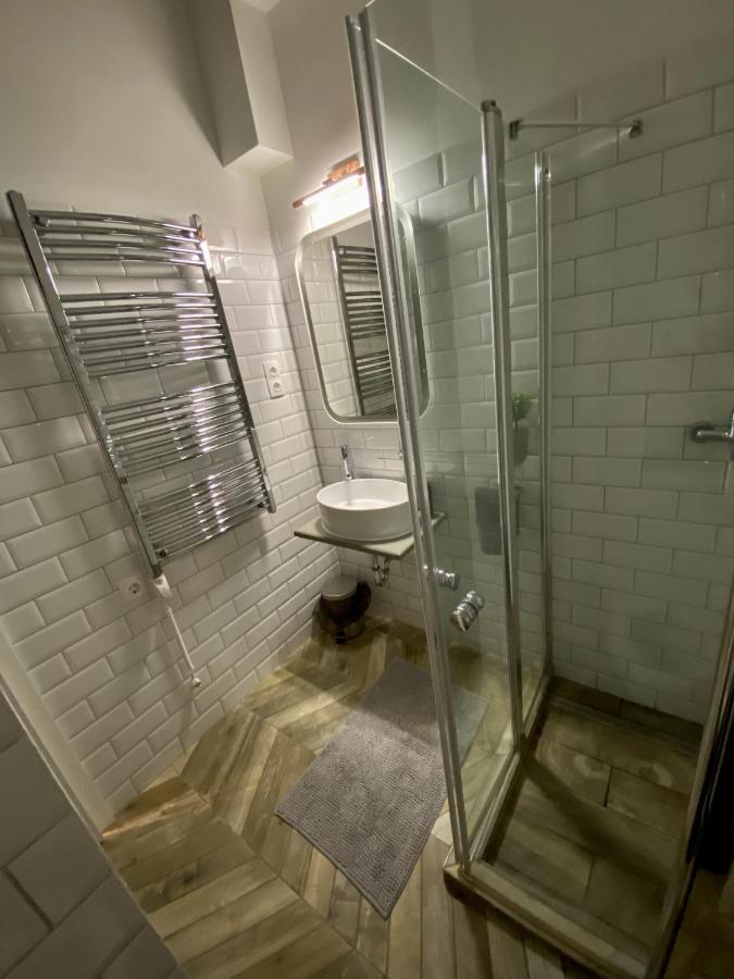 Kiraly Street , Stylish Apartment Budapest Ngoại thất bức ảnh